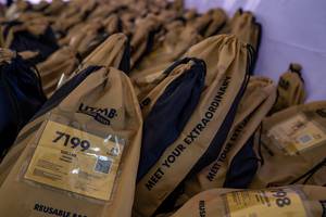 BIB: 7199, 1111
                            <button type="button" onclick="openModal(19373712)" class="btn btn-primary btn-sm float-right btn-popup" data-toggle="modal" data-target=".modal-high-quality">
                        <i class="fas fa-shopping-cart"></i> Add to Cart
                    </button>
                                            <button type="button" onclick="isThisMe(19373712, true)" class="btn btn-success btn-sm float-right btn-popup btn-isme hidden" data-toggle="tooltip" data-placement="bottom" title="นี่คือรูปของคุณใช่ไหม คลิกที่นี่เพื่อเอาเข้าอัลบั้ม">
                        <i class="fas fa-plus"></i> Add to album
                    </button>
                    <button type="button" onclick="isThisMe(19373712, false)" class="btn btn-warning btn-sm float-right btn-popup btn-isnotme hidden">
                        <i class="fas fa-ban"></i> Remove from album
                    </button>