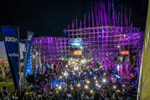 BIB: 000, 331, 200, 122
                            <button type="button" onclick="openModal(19374497)" class="btn btn-primary btn-sm float-right btn-popup" data-toggle="modal" data-target=".modal-high-quality">
                        <i class="fas fa-shopping-cart"></i> Add to Cart
                    </button>
                                            <button type="button" onclick="isThisMe(19374497, true)" class="btn btn-success btn-sm float-right btn-popup btn-isme hidden" data-toggle="tooltip" data-placement="bottom" title="นี่คือรูปของคุณใช่ไหม คลิกที่นี่เพื่อเอาเข้าอัลบั้ม">
                        <i class="fas fa-plus"></i> Add to album
                    </button>
                    <button type="button" onclick="isThisMe(19374497, false)" class="btn btn-warning btn-sm float-right btn-popup btn-isnotme hidden">
                        <i class="fas fa-ban"></i> Remove from album
                    </button>