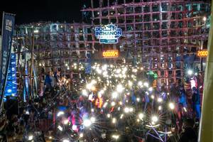 BIB: 2000
                            <button type="button" onclick="openModal(19374461)" class="btn btn-primary btn-sm float-right btn-popup" data-toggle="modal" data-target=".modal-high-quality">
                        <i class="fas fa-shopping-cart"></i> Add to Cart
                    </button>
                                            <button type="button" onclick="isThisMe(19374461, true)" class="btn btn-success btn-sm float-right btn-popup btn-isme hidden" data-toggle="tooltip" data-placement="bottom" title="นี่คือรูปของคุณใช่ไหม คลิกที่นี่เพื่อเอาเข้าอัลบั้ม">
                        <i class="fas fa-plus"></i> Add to album
                    </button>
                    <button type="button" onclick="isThisMe(19374461, false)" class="btn btn-warning btn-sm float-right btn-popup btn-isnotme hidden">
                        <i class="fas fa-ban"></i> Remove from album
                    </button>