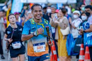 BIB: 5052
                            <button type="button" onclick="openModal(19375397)" class="btn btn-primary btn-sm float-right btn-popup" data-toggle="modal" data-target=".modal-high-quality">
                        <i class="fas fa-shopping-cart"></i> Add to Cart
                    </button>
                                            <button type="button" onclick="isThisMe(19375397, true)" class="btn btn-success btn-sm float-right btn-popup btn-isme hidden" data-toggle="tooltip" data-placement="bottom" title="นี่คือรูปของคุณใช่ไหม คลิกที่นี่เพื่อเอาเข้าอัลบั้ม">
                        <i class="fas fa-plus"></i> Add to album
                    </button>
                    <button type="button" onclick="isThisMe(19375397, false)" class="btn btn-warning btn-sm float-right btn-popup btn-isnotme hidden">
                        <i class="fas fa-ban"></i> Remove from album
                    </button>