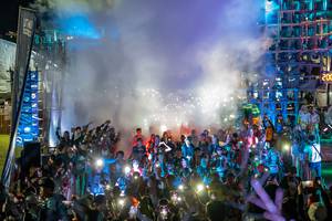 BIB: 200
                            <button type="button" onclick="openModal(19374455)" class="btn btn-primary btn-sm float-right btn-popup" data-toggle="modal" data-target=".modal-high-quality">
                        <i class="fas fa-shopping-cart"></i> Add to Cart
                    </button>
                                            <button type="button" onclick="isThisMe(19374455, true)" class="btn btn-success btn-sm float-right btn-popup btn-isme hidden" data-toggle="tooltip" data-placement="bottom" title="นี่คือรูปของคุณใช่ไหม คลิกที่นี่เพื่อเอาเข้าอัลบั้ม">
                        <i class="fas fa-plus"></i> Add to album
                    </button>
                    <button type="button" onclick="isThisMe(19374455, false)" class="btn btn-warning btn-sm float-right btn-popup btn-isnotme hidden">
                        <i class="fas fa-ban"></i> Remove from album
                    </button>