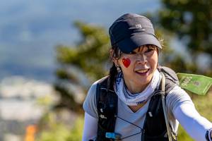 BIB: 9405
                            <button type="button" onclick="openModal(19374972)" class="btn btn-primary btn-sm float-right btn-popup" data-toggle="modal" data-target=".modal-high-quality">
                        <i class="fas fa-shopping-cart"></i> Add to Cart
                    </button>
                                            <button type="button" onclick="isThisMe(19374972, true)" class="btn btn-success btn-sm float-right btn-popup btn-isme hidden" data-toggle="tooltip" data-placement="bottom" title="นี่คือรูปของคุณใช่ไหม คลิกที่นี่เพื่อเอาเข้าอัลบั้ม">
                        <i class="fas fa-plus"></i> Add to album
                    </button>
                    <button type="button" onclick="isThisMe(19374972, false)" class="btn btn-warning btn-sm float-right btn-popup btn-isnotme hidden">
                        <i class="fas fa-ban"></i> Remove from album
                    </button>