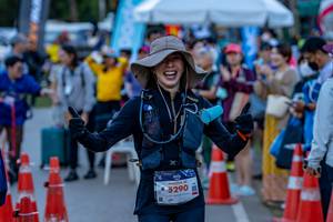 BIB: 5290
                            <button type="button" onclick="openModal(19375394)" class="btn btn-primary btn-sm float-right btn-popup" data-toggle="modal" data-target=".modal-high-quality">
                        <i class="fas fa-shopping-cart"></i> Add to Cart
                    </button>
                                            <button type="button" onclick="isThisMe(19375394, true)" class="btn btn-success btn-sm float-right btn-popup btn-isme hidden" data-toggle="tooltip" data-placement="bottom" title="นี่คือรูปของคุณใช่ไหม คลิกที่นี่เพื่อเอาเข้าอัลบั้ม">
                        <i class="fas fa-plus"></i> Add to album
                    </button>
                    <button type="button" onclick="isThisMe(19375394, false)" class="btn btn-warning btn-sm float-right btn-popup btn-isnotme hidden">
                        <i class="fas fa-ban"></i> Remove from album
                    </button>