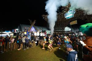 BIB: 2000
                            <button type="button" onclick="openModal(19370274)" class="btn btn-primary btn-sm float-right btn-popup" data-toggle="modal" data-target=".modal-high-quality">
                        <i class="fas fa-shopping-cart"></i> Add to Cart
                    </button>
                                            <button type="button" onclick="isThisMe(19370274, true)" class="btn btn-success btn-sm float-right btn-popup btn-isme hidden" data-toggle="tooltip" data-placement="bottom" title="นี่คือรูปของคุณใช่ไหม คลิกที่นี่เพื่อเอาเข้าอัลบั้ม">
                        <i class="fas fa-plus"></i> Add to album
                    </button>
                    <button type="button" onclick="isThisMe(19370274, false)" class="btn btn-warning btn-sm float-right btn-popup btn-isnotme hidden">
                        <i class="fas fa-ban"></i> Remove from album
                    </button>