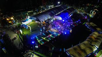 BIB: 207
                            <button type="button" onclick="openModal(19369731)" class="btn btn-primary btn-sm float-right btn-popup" data-toggle="modal" data-target=".modal-high-quality">
                        <i class="fas fa-shopping-cart"></i> Add to Cart
                    </button>
                                            <button type="button" onclick="isThisMe(19369731, true)" class="btn btn-success btn-sm float-right btn-popup btn-isme hidden" data-toggle="tooltip" data-placement="bottom" title="นี่คือรูปของคุณใช่ไหม คลิกที่นี่เพื่อเอาเข้าอัลบั้ม">
                        <i class="fas fa-plus"></i> Add to album
                    </button>
                    <button type="button" onclick="isThisMe(19369731, false)" class="btn btn-warning btn-sm float-right btn-popup btn-isnotme hidden">
                        <i class="fas fa-ban"></i> Remove from album
                    </button>