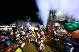 BIB: 000006
                            <button type="button" onclick="openModal(19370279)" class="btn btn-primary btn-sm float-right btn-popup" data-toggle="modal" data-target=".modal-high-quality">
                        <i class="fas fa-shopping-cart"></i> Add to Cart
                    </button>
                                            <button type="button" onclick="isThisMe(19370279, true)" class="btn btn-success btn-sm float-right btn-popup btn-isme hidden" data-toggle="tooltip" data-placement="bottom" title="นี่คือรูปของคุณใช่ไหม คลิกที่นี่เพื่อเอาเข้าอัลบั้ม">
                        <i class="fas fa-plus"></i> Add to album
                    </button>
                    <button type="button" onclick="isThisMe(19370279, false)" class="btn btn-warning btn-sm float-right btn-popup btn-isnotme hidden">
                        <i class="fas fa-ban"></i> Remove from album
                    </button>