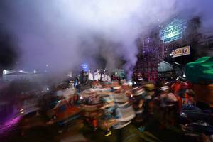 BIB: 0000
                            <button type="button" onclick="openModal(19370283)" class="btn btn-primary btn-sm float-right btn-popup" data-toggle="modal" data-target=".modal-high-quality">
                        <i class="fas fa-shopping-cart"></i> Add to Cart
                    </button>
                                            <button type="button" onclick="isThisMe(19370283, true)" class="btn btn-success btn-sm float-right btn-popup btn-isme hidden" data-toggle="tooltip" data-placement="bottom" title="นี่คือรูปของคุณใช่ไหม คลิกที่นี่เพื่อเอาเข้าอัลบั้ม">
                        <i class="fas fa-plus"></i> Add to album
                    </button>
                    <button type="button" onclick="isThisMe(19370283, false)" class="btn btn-warning btn-sm float-right btn-popup btn-isnotme hidden">
                        <i class="fas fa-ban"></i> Remove from album
                    </button>