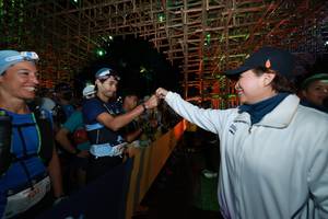 BIB: 501
                            <button type="button" onclick="openModal(19370224)" class="btn btn-primary btn-sm float-right btn-popup" data-toggle="modal" data-target=".modal-high-quality">
                        <i class="fas fa-shopping-cart"></i> Add to Cart
                    </button>
                                            <button type="button" onclick="isThisMe(19370224, true)" class="btn btn-success btn-sm float-right btn-popup btn-isme hidden" data-toggle="tooltip" data-placement="bottom" title="นี่คือรูปของคุณใช่ไหม คลิกที่นี่เพื่อเอาเข้าอัลบั้ม">
                        <i class="fas fa-plus"></i> Add to album
                    </button>
                    <button type="button" onclick="isThisMe(19370224, false)" class="btn btn-warning btn-sm float-right btn-popup btn-isnotme hidden">
                        <i class="fas fa-ban"></i> Remove from album
                    </button>