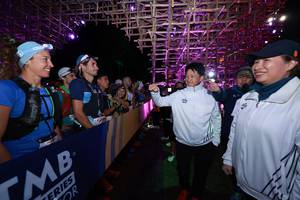 BIB: 
                            <button type="button" onclick="openModal(19370228)" class="btn btn-primary btn-sm float-right btn-popup" data-toggle="modal" data-target=".modal-high-quality">
                        <i class="fas fa-shopping-cart"></i> Add to Cart
                    </button>
                                            <button type="button" onclick="isThisMe(19370228, true)" class="btn btn-success btn-sm float-right btn-popup btn-isme hidden" data-toggle="tooltip" data-placement="bottom" title="นี่คือรูปของคุณใช่ไหม คลิกที่นี่เพื่อเอาเข้าอัลบั้ม">
                        <i class="fas fa-plus"></i> Add to album
                    </button>
                    <button type="button" onclick="isThisMe(19370228, false)" class="btn btn-warning btn-sm float-right btn-popup btn-isnotme hidden">
                        <i class="fas fa-ban"></i> Remove from album
                    </button>