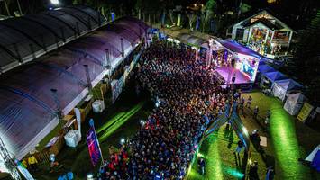 BIB: 
                            <button type="button" onclick="openModal(19369746)" class="btn btn-primary btn-sm float-right btn-popup" data-toggle="modal" data-target=".modal-high-quality">
                        <i class="fas fa-shopping-cart"></i> Add to Cart
                    </button>
                                            <button type="button" onclick="isThisMe(19369746, true)" class="btn btn-success btn-sm float-right btn-popup btn-isme hidden" data-toggle="tooltip" data-placement="bottom" title="นี่คือรูปของคุณใช่ไหม คลิกที่นี่เพื่อเอาเข้าอัลบั้ม">
                        <i class="fas fa-plus"></i> Add to album
                    </button>
                    <button type="button" onclick="isThisMe(19369746, false)" class="btn btn-warning btn-sm float-right btn-popup btn-isnotme hidden">
                        <i class="fas fa-ban"></i> Remove from album
                    </button>