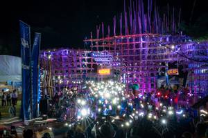 BIB: 060042, 300304
                            <button type="button" onclick="openModal(19376068)" class="btn btn-primary btn-sm float-right btn-popup" data-toggle="modal" data-target=".modal-high-quality">
                        <i class="fas fa-shopping-cart"></i> Add to Cart
                    </button>
                                            <button type="button" onclick="isThisMe(19376068, true)" class="btn btn-success btn-sm float-right btn-popup btn-isme hidden" data-toggle="tooltip" data-placement="bottom" title="นี่คือรูปของคุณใช่ไหม คลิกที่นี่เพื่อเอาเข้าอัลบั้ม">
                        <i class="fas fa-plus"></i> Add to album
                    </button>
                    <button type="button" onclick="isThisMe(19376068, false)" class="btn btn-warning btn-sm float-right btn-popup btn-isnotme hidden">
                        <i class="fas fa-ban"></i> Remove from album
                    </button>