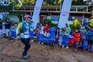 BIB: 9292
                            <button type="button" onclick="openModal(19376985)" class="btn btn-primary btn-sm float-right btn-popup" data-toggle="modal" data-target=".modal-high-quality">
                        <i class="fas fa-shopping-cart"></i> Add to Cart
                    </button>
                                            <button type="button" onclick="isThisMe(19376985, true)" class="btn btn-success btn-sm float-right btn-popup btn-isme hidden" data-toggle="tooltip" data-placement="bottom" title="นี่คือรูปของคุณใช่ไหม คลิกที่นี่เพื่อเอาเข้าอัลบั้ม">
                        <i class="fas fa-plus"></i> Add to album
                    </button>
                    <button type="button" onclick="isThisMe(19376985, false)" class="btn btn-warning btn-sm float-right btn-popup btn-isnotme hidden">
                        <i class="fas fa-ban"></i> Remove from album
                    </button>