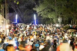 BIB: 
                            <button type="button" onclick="openModal(19376089)" class="btn btn-primary btn-sm float-right btn-popup" data-toggle="modal" data-target=".modal-high-quality">
                        <i class="fas fa-shopping-cart"></i> Add to Cart
                    </button>
                                            <button type="button" onclick="isThisMe(19376089, true)" class="btn btn-success btn-sm float-right btn-popup btn-isme hidden" data-toggle="tooltip" data-placement="bottom" title="นี่คือรูปของคุณใช่ไหม คลิกที่นี่เพื่อเอาเข้าอัลบั้ม">
                        <i class="fas fa-plus"></i> Add to album
                    </button>
                    <button type="button" onclick="isThisMe(19376089, false)" class="btn btn-warning btn-sm float-right btn-popup btn-isnotme hidden">
                        <i class="fas fa-ban"></i> Remove from album
                    </button>