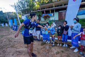 BIB: 9600
                            <button type="button" onclick="openModal(19376989)" class="btn btn-primary btn-sm float-right btn-popup" data-toggle="modal" data-target=".modal-high-quality">
                        <i class="fas fa-shopping-cart"></i> Add to Cart
                    </button>
                                            <button type="button" onclick="isThisMe(19376989, true)" class="btn btn-success btn-sm float-right btn-popup btn-isme hidden" data-toggle="tooltip" data-placement="bottom" title="นี่คือรูปของคุณใช่ไหม คลิกที่นี่เพื่อเอาเข้าอัลบั้ม">
                        <i class="fas fa-plus"></i> Add to album
                    </button>
                    <button type="button" onclick="isThisMe(19376989, false)" class="btn btn-warning btn-sm float-right btn-popup btn-isnotme hidden">
                        <i class="fas fa-ban"></i> Remove from album
                    </button>