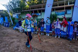 BIB: 9292
                            <button type="button" onclick="openModal(19376978)" class="btn btn-primary btn-sm float-right btn-popup" data-toggle="modal" data-target=".modal-high-quality">
                        <i class="fas fa-shopping-cart"></i> Add to Cart
                    </button>
                                            <button type="button" onclick="isThisMe(19376978, true)" class="btn btn-success btn-sm float-right btn-popup btn-isme hidden" data-toggle="tooltip" data-placement="bottom" title="นี่คือรูปของคุณใช่ไหม คลิกที่นี่เพื่อเอาเข้าอัลบั้ม">
                        <i class="fas fa-plus"></i> Add to album
                    </button>
                    <button type="button" onclick="isThisMe(19376978, false)" class="btn btn-warning btn-sm float-right btn-popup btn-isnotme hidden">
                        <i class="fas fa-ban"></i> Remove from album
                    </button>