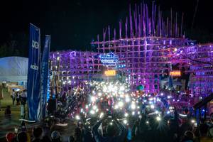 BIB: 858562
                            <button type="button" onclick="openModal(19376067)" class="btn btn-primary btn-sm float-right btn-popup" data-toggle="modal" data-target=".modal-high-quality">
                        <i class="fas fa-shopping-cart"></i> Add to Cart
                    </button>
                                            <button type="button" onclick="isThisMe(19376067, true)" class="btn btn-success btn-sm float-right btn-popup btn-isme hidden" data-toggle="tooltip" data-placement="bottom" title="นี่คือรูปของคุณใช่ไหม คลิกที่นี่เพื่อเอาเข้าอัลบั้ม">
                        <i class="fas fa-plus"></i> Add to album
                    </button>
                    <button type="button" onclick="isThisMe(19376067, false)" class="btn btn-warning btn-sm float-right btn-popup btn-isnotme hidden">
                        <i class="fas fa-ban"></i> Remove from album
                    </button>