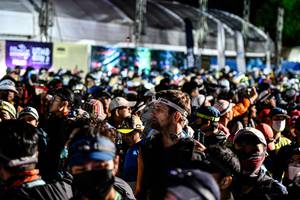 BIB: 
                            <button type="button" onclick="openModal(19371901)" class="btn btn-primary btn-sm float-right btn-popup" data-toggle="modal" data-target=".modal-high-quality">
                        <i class="fas fa-shopping-cart"></i> Add to Cart
                    </button>
                                            <button type="button" onclick="isThisMe(19371901, true)" class="btn btn-success btn-sm float-right btn-popup btn-isme hidden" data-toggle="tooltip" data-placement="bottom" title="นี่คือรูปของคุณใช่ไหม คลิกที่นี่เพื่อเอาเข้าอัลบั้ม">
                        <i class="fas fa-plus"></i> Add to album
                    </button>
                    <button type="button" onclick="isThisMe(19371901, false)" class="btn btn-warning btn-sm float-right btn-popup btn-isnotme hidden">
                        <i class="fas fa-ban"></i> Remove from album
                    </button>