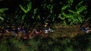 BIB: 
                            <button type="button" onclick="openModal(19372101)" class="btn btn-primary btn-sm float-right btn-popup" data-toggle="modal" data-target=".modal-high-quality">
                        <i class="fas fa-shopping-cart"></i> Add to Cart
                    </button>
                                            <button type="button" onclick="isThisMe(19372101, true)" class="btn btn-success btn-sm float-right btn-popup btn-isme hidden" data-toggle="tooltip" data-placement="bottom" title="นี่คือรูปของคุณใช่ไหม คลิกที่นี่เพื่อเอาเข้าอัลบั้ม">
                        <i class="fas fa-plus"></i> Add to album
                    </button>
                    <button type="button" onclick="isThisMe(19372101, false)" class="btn btn-warning btn-sm float-right btn-popup btn-isnotme hidden">
                        <i class="fas fa-ban"></i> Remove from album
                    </button>