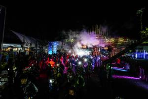 BIB: 76032
                            <button type="button" onclick="openModal(19372614)" class="btn btn-primary btn-sm float-right btn-popup" data-toggle="modal" data-target=".modal-high-quality">
                        <i class="fas fa-shopping-cart"></i> Add to Cart
                    </button>
                                            <button type="button" onclick="isThisMe(19372614, true)" class="btn btn-success btn-sm float-right btn-popup btn-isme hidden" data-toggle="tooltip" data-placement="bottom" title="นี่คือรูปของคุณใช่ไหม คลิกที่นี่เพื่อเอาเข้าอัลบั้ม">
                        <i class="fas fa-plus"></i> Add to album
                    </button>
                    <button type="button" onclick="isThisMe(19372614, false)" class="btn btn-warning btn-sm float-right btn-popup btn-isnotme hidden">
                        <i class="fas fa-ban"></i> Remove from album
                    </button>