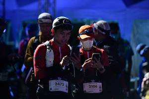 BIB: 2473, 2106
                            <button type="button" onclick="openModal(19371882)" class="btn btn-primary btn-sm float-right btn-popup" data-toggle="modal" data-target=".modal-high-quality">
                        <i class="fas fa-shopping-cart"></i> Add to Cart
                    </button>
                                            <button type="button" onclick="isThisMe(19371882, true)" class="btn btn-success btn-sm float-right btn-popup btn-isme hidden" data-toggle="tooltip" data-placement="bottom" title="นี่คือรูปของคุณใช่ไหม คลิกที่นี่เพื่อเอาเข้าอัลบั้ม">
                        <i class="fas fa-plus"></i> Add to album
                    </button>
                    <button type="button" onclick="isThisMe(19371882, false)" class="btn btn-warning btn-sm float-right btn-popup btn-isnotme hidden">
                        <i class="fas fa-ban"></i> Remove from album
                    </button>