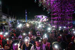 BIB: 
                            <button type="button" onclick="openModal(19372599)" class="btn btn-primary btn-sm float-right btn-popup" data-toggle="modal" data-target=".modal-high-quality">
                        <i class="fas fa-shopping-cart"></i> Add to Cart
                    </button>
                                            <button type="button" onclick="isThisMe(19372599, true)" class="btn btn-success btn-sm float-right btn-popup btn-isme hidden" data-toggle="tooltip" data-placement="bottom" title="นี่คือรูปของคุณใช่ไหม คลิกที่นี่เพื่อเอาเข้าอัลบั้ม">
                        <i class="fas fa-plus"></i> Add to album
                    </button>
                    <button type="button" onclick="isThisMe(19372599, false)" class="btn btn-warning btn-sm float-right btn-popup btn-isnotme hidden">
                        <i class="fas fa-ban"></i> Remove from album
                    </button>