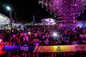 BIB: 2791
                            <button type="button" onclick="openModal(19372589)" class="btn btn-primary btn-sm float-right btn-popup" data-toggle="modal" data-target=".modal-high-quality">
                        <i class="fas fa-shopping-cart"></i> Add to Cart
                    </button>
                                            <button type="button" onclick="isThisMe(19372589, true)" class="btn btn-success btn-sm float-right btn-popup btn-isme hidden" data-toggle="tooltip" data-placement="bottom" title="นี่คือรูปของคุณใช่ไหม คลิกที่นี่เพื่อเอาเข้าอัลบั้ม">
                        <i class="fas fa-plus"></i> Add to album
                    </button>
                    <button type="button" onclick="isThisMe(19372589, false)" class="btn btn-warning btn-sm float-right btn-popup btn-isnotme hidden">
                        <i class="fas fa-ban"></i> Remove from album
                    </button>