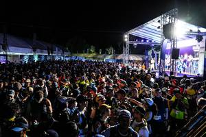 BIB: 
                            <button type="button" onclick="openModal(19372583)" class="btn btn-primary btn-sm float-right btn-popup" data-toggle="modal" data-target=".modal-high-quality">
                        <i class="fas fa-shopping-cart"></i> Add to Cart
                    </button>
                                            <button type="button" onclick="isThisMe(19372583, true)" class="btn btn-success btn-sm float-right btn-popup btn-isme hidden" data-toggle="tooltip" data-placement="bottom" title="นี่คือรูปของคุณใช่ไหม คลิกที่นี่เพื่อเอาเข้าอัลบั้ม">
                        <i class="fas fa-plus"></i> Add to album
                    </button>
                    <button type="button" onclick="isThisMe(19372583, false)" class="btn btn-warning btn-sm float-right btn-popup btn-isnotme hidden">
                        <i class="fas fa-ban"></i> Remove from album
                    </button>