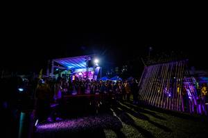 BIB: 
                            <button type="button" onclick="openModal(19372143)" class="btn btn-primary btn-sm float-right btn-popup" data-toggle="modal" data-target=".modal-high-quality">
                        <i class="fas fa-shopping-cart"></i> Add to Cart
                    </button>
                                            <button type="button" onclick="isThisMe(19372143, true)" class="btn btn-success btn-sm float-right btn-popup btn-isme hidden" data-toggle="tooltip" data-placement="bottom" title="นี่คือรูปของคุณใช่ไหม คลิกที่นี่เพื่อเอาเข้าอัลบั้ม">
                        <i class="fas fa-plus"></i> Add to album
                    </button>
                    <button type="button" onclick="isThisMe(19372143, false)" class="btn btn-warning btn-sm float-right btn-popup btn-isnotme hidden">
                        <i class="fas fa-ban"></i> Remove from album
                    </button>