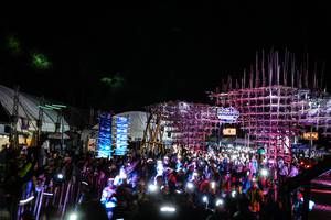 BIB: 300
                            <button type="button" onclick="openModal(19372629)" class="btn btn-primary btn-sm float-right btn-popup" data-toggle="modal" data-target=".modal-high-quality">
                        <i class="fas fa-shopping-cart"></i> Add to Cart
                    </button>
                                            <button type="button" onclick="isThisMe(19372629, true)" class="btn btn-success btn-sm float-right btn-popup btn-isme hidden" data-toggle="tooltip" data-placement="bottom" title="นี่คือรูปของคุณใช่ไหม คลิกที่นี่เพื่อเอาเข้าอัลบั้ม">
                        <i class="fas fa-plus"></i> Add to album
                    </button>
                    <button type="button" onclick="isThisMe(19372629, false)" class="btn btn-warning btn-sm float-right btn-popup btn-isnotme hidden">
                        <i class="fas fa-ban"></i> Remove from album
                    </button>