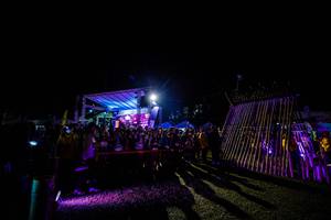 BIB: 
                            <button type="button" onclick="openModal(19372141)" class="btn btn-primary btn-sm float-right btn-popup" data-toggle="modal" data-target=".modal-high-quality">
                        <i class="fas fa-shopping-cart"></i> Add to Cart
                    </button>
                                            <button type="button" onclick="isThisMe(19372141, true)" class="btn btn-success btn-sm float-right btn-popup btn-isme hidden" data-toggle="tooltip" data-placement="bottom" title="นี่คือรูปของคุณใช่ไหม คลิกที่นี่เพื่อเอาเข้าอัลบั้ม">
                        <i class="fas fa-plus"></i> Add to album
                    </button>
                    <button type="button" onclick="isThisMe(19372141, false)" class="btn btn-warning btn-sm float-right btn-popup btn-isnotme hidden">
                        <i class="fas fa-ban"></i> Remove from album
                    </button>