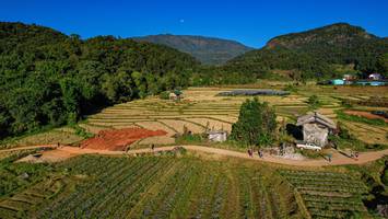 BIB: 
                            <button type="button" onclick="openModal(19372080)" class="btn btn-primary btn-sm float-right btn-popup" data-toggle="modal" data-target=".modal-high-quality">
                        <i class="fas fa-shopping-cart"></i> Add to Cart
                    </button>
                                            <button type="button" onclick="isThisMe(19372080, true)" class="btn btn-success btn-sm float-right btn-popup btn-isme hidden" data-toggle="tooltip" data-placement="bottom" title="นี่คือรูปของคุณใช่ไหม คลิกที่นี่เพื่อเอาเข้าอัลบั้ม">
                        <i class="fas fa-plus"></i> Add to album
                    </button>
                    <button type="button" onclick="isThisMe(19372080, false)" class="btn btn-warning btn-sm float-right btn-popup btn-isnotme hidden">
                        <i class="fas fa-ban"></i> Remove from album
                    </button>