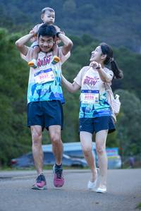 BIB: 037, 8026
                            <button type="button" onclick="openModal(18926087)" class="btn btn-primary btn-sm float-right btn-popup" data-toggle="modal" data-target=".modal-high-quality">
                        <i class="fas fa-shopping-cart"></i> Add to Cart
                    </button>
                                            <button type="button" onclick="isThisMe(18926087, true)" class="btn btn-success btn-sm float-right btn-popup btn-isme hidden" data-toggle="tooltip" data-placement="bottom" title="นี่คือรูปของคุณใช่ไหม คลิกที่นี่เพื่อเอาเข้าอัลบั้ม">
                        <i class="fas fa-plus"></i> Add to album
                    </button>
                    <button type="button" onclick="isThisMe(18926087, false)" class="btn btn-warning btn-sm float-right btn-popup btn-isnotme hidden">
                        <i class="fas fa-ban"></i> Remove from album
                    </button>