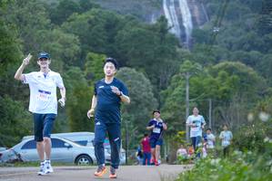 BIB: 4182
                            <button type="button" onclick="openModal(18926688)" class="btn btn-primary btn-sm float-right btn-popup" data-toggle="modal" data-target=".modal-high-quality">
                        <i class="fas fa-shopping-cart"></i> Add to Cart
                    </button>
                                            <button type="button" onclick="isThisMe(18926688, true)" class="btn btn-success btn-sm float-right btn-popup btn-isme hidden" data-toggle="tooltip" data-placement="bottom" title="นี่คือรูปของคุณใช่ไหม คลิกที่นี่เพื่อเอาเข้าอัลบั้ม">
                        <i class="fas fa-plus"></i> Add to album
                    </button>
                    <button type="button" onclick="isThisMe(18926688, false)" class="btn btn-warning btn-sm float-right btn-popup btn-isnotme hidden">
                        <i class="fas fa-ban"></i> Remove from album
                    </button>