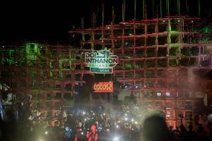 BIB: 1000052
                            <button type="button" onclick="openModal(19174842)" class="btn btn-primary btn-sm float-right btn-popup" data-toggle="modal" data-target=".modal-high-quality">
                        <i class="fas fa-shopping-cart"></i> Add to Cart
                    </button>
                                            <button type="button" onclick="isThisMe(19174842, true)" class="btn btn-success btn-sm float-right btn-popup btn-isme hidden" data-toggle="tooltip" data-placement="bottom" title="นี่คือรูปของคุณใช่ไหม คลิกที่นี่เพื่อเอาเข้าอัลบั้ม">
                        <i class="fas fa-plus"></i> Add to album
                    </button>
                    <button type="button" onclick="isThisMe(19174842, false)" class="btn btn-warning btn-sm float-right btn-popup btn-isnotme hidden">
                        <i class="fas fa-ban"></i> Remove from album
                    </button>