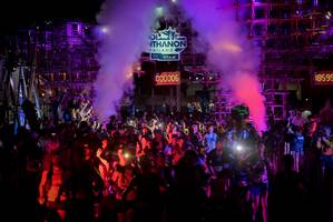 BIB: 900000, 18599
                            <button type="button" onclick="openModal(19174825)" class="btn btn-primary btn-sm float-right btn-popup" data-toggle="modal" data-target=".modal-high-quality">
                        <i class="fas fa-shopping-cart"></i> Add to Cart
                    </button>
                                            <button type="button" onclick="isThisMe(19174825, true)" class="btn btn-success btn-sm float-right btn-popup btn-isme hidden" data-toggle="tooltip" data-placement="bottom" title="นี่คือรูปของคุณใช่ไหม คลิกที่นี่เพื่อเอาเข้าอัลบั้ม">
                        <i class="fas fa-plus"></i> Add to album
                    </button>
                    <button type="button" onclick="isThisMe(19174825, false)" class="btn btn-warning btn-sm float-right btn-popup btn-isnotme hidden">
                        <i class="fas fa-ban"></i> Remove from album
                    </button>