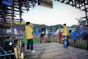 BIB: 1104, 2003
                            <button type="button" onclick="openModal(19177904)" class="btn btn-primary btn-sm float-right btn-popup" data-toggle="modal" data-target=".modal-high-quality">
                        <i class="fas fa-shopping-cart"></i> Add to Cart
                    </button>
                                            <button type="button" onclick="isThisMe(19177904, true)" class="btn btn-success btn-sm float-right btn-popup btn-isme hidden" data-toggle="tooltip" data-placement="bottom" title="นี่คือรูปของคุณใช่ไหม คลิกที่นี่เพื่อเอาเข้าอัลบั้ม">
                        <i class="fas fa-plus"></i> Add to album
                    </button>
                    <button type="button" onclick="isThisMe(19177904, false)" class="btn btn-warning btn-sm float-right btn-popup btn-isnotme hidden">
                        <i class="fas fa-ban"></i> Remove from album
                    </button>