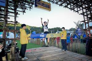 BIB: 2002
                            <button type="button" onclick="openModal(19177929)" class="btn btn-primary btn-sm float-right btn-popup" data-toggle="modal" data-target=".modal-high-quality">
                        <i class="fas fa-shopping-cart"></i> Add to Cart
                    </button>
                                            <button type="button" onclick="isThisMe(19177929, true)" class="btn btn-success btn-sm float-right btn-popup btn-isme hidden" data-toggle="tooltip" data-placement="bottom" title="นี่คือรูปของคุณใช่ไหม คลิกที่นี่เพื่อเอาเข้าอัลบั้ม">
                        <i class="fas fa-plus"></i> Add to album
                    </button>
                    <button type="button" onclick="isThisMe(19177929, false)" class="btn btn-warning btn-sm float-right btn-popup btn-isnotme hidden">
                        <i class="fas fa-ban"></i> Remove from album
                    </button>