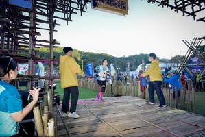 BIB: 2012
                            <button type="button" onclick="openModal(19177913)" class="btn btn-primary btn-sm float-right btn-popup" data-toggle="modal" data-target=".modal-high-quality">
                        <i class="fas fa-shopping-cart"></i> Add to Cart
                    </button>
                                            <button type="button" onclick="isThisMe(19177913, true)" class="btn btn-success btn-sm float-right btn-popup btn-isme hidden" data-toggle="tooltip" data-placement="bottom" title="นี่คือรูปของคุณใช่ไหม คลิกที่นี่เพื่อเอาเข้าอัลบั้ม">
                        <i class="fas fa-plus"></i> Add to album
                    </button>
                    <button type="button" onclick="isThisMe(19177913, false)" class="btn btn-warning btn-sm float-right btn-popup btn-isnotme hidden">
                        <i class="fas fa-ban"></i> Remove from album
                    </button>