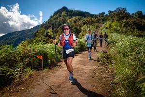 BIB: 9309
                            <button type="button" onclick="openModal(19144474)" class="btn btn-primary btn-sm float-right btn-popup" data-toggle="modal" data-target=".modal-high-quality">
                        <i class="fas fa-shopping-cart"></i> Add to Cart
                    </button>
                                            <button type="button" onclick="isThisMe(19144474, true)" class="btn btn-success btn-sm float-right btn-popup btn-isme hidden" data-toggle="tooltip" data-placement="bottom" title="นี่คือรูปของคุณใช่ไหม คลิกที่นี่เพื่อเอาเข้าอัลบั้ม">
                        <i class="fas fa-plus"></i> Add to album
                    </button>
                    <button type="button" onclick="isThisMe(19144474, false)" class="btn btn-warning btn-sm float-right btn-popup btn-isnotme hidden">
                        <i class="fas fa-ban"></i> Remove from album
                    </button>