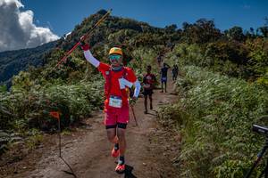 BIB: 687
                            <button type="button" onclick="openModal(19178102)" class="btn btn-primary btn-sm float-right btn-popup" data-toggle="modal" data-target=".modal-high-quality">
                        <i class="fas fa-shopping-cart"></i> Add to Cart
                    </button>
                                            <button type="button" onclick="isThisMe(19178102, true)" class="btn btn-success btn-sm float-right btn-popup btn-isme hidden" data-toggle="tooltip" data-placement="bottom" title="นี่คือรูปของคุณใช่ไหม คลิกที่นี่เพื่อเอาเข้าอัลบั้ม">
                        <i class="fas fa-plus"></i> Add to album
                    </button>
                    <button type="button" onclick="isThisMe(19178102, false)" class="btn btn-warning btn-sm float-right btn-popup btn-isnotme hidden">
                        <i class="fas fa-ban"></i> Remove from album
                    </button>