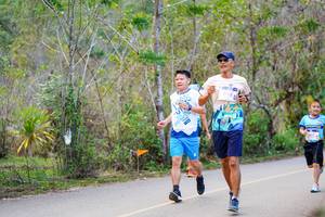 BIB: 3312
                            <button type="button" onclick="openModal(18892987)" class="btn btn-primary btn-sm float-right btn-popup" data-toggle="modal" data-target=".modal-high-quality">
                        <i class="fas fa-shopping-cart"></i> Add to Cart
                    </button>
                                            <button type="button" onclick="isThisMe(18892987, true)" class="btn btn-success btn-sm float-right btn-popup btn-isme hidden" data-toggle="tooltip" data-placement="bottom" title="นี่คือรูปของคุณใช่ไหม คลิกที่นี่เพื่อเอาเข้าอัลบั้ม">
                        <i class="fas fa-plus"></i> Add to album
                    </button>
                    <button type="button" onclick="isThisMe(18892987, false)" class="btn btn-warning btn-sm float-right btn-popup btn-isnotme hidden">
                        <i class="fas fa-ban"></i> Remove from album
                    </button>