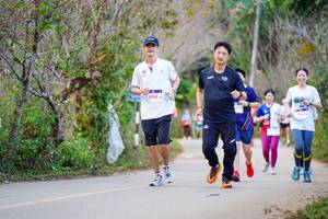 BIB: 8282
                            <button type="button" onclick="openModal(18893562)" class="btn btn-primary btn-sm float-right btn-popup" data-toggle="modal" data-target=".modal-high-quality">
                        <i class="fas fa-shopping-cart"></i> Add to Cart
                    </button>
                                            <button type="button" onclick="isThisMe(18893562, true)" class="btn btn-success btn-sm float-right btn-popup btn-isme hidden" data-toggle="tooltip" data-placement="bottom" title="นี่คือรูปของคุณใช่ไหม คลิกที่นี่เพื่อเอาเข้าอัลบั้ม">
                        <i class="fas fa-plus"></i> Add to album
                    </button>
                    <button type="button" onclick="isThisMe(18893562, false)" class="btn btn-warning btn-sm float-right btn-popup btn-isnotme hidden">
                        <i class="fas fa-ban"></i> Remove from album
                    </button>