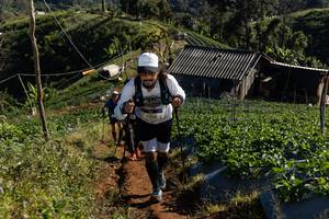 BIB: 9720
                            <button type="button" onclick="openModal(19196755)" class="btn btn-primary btn-sm float-right btn-popup" data-toggle="modal" data-target=".modal-high-quality">
                        <i class="fas fa-shopping-cart"></i> Add to Cart
                    </button>
                                            <button type="button" onclick="isThisMe(19196755, true)" class="btn btn-success btn-sm float-right btn-popup btn-isme hidden" data-toggle="tooltip" data-placement="bottom" title="นี่คือรูปของคุณใช่ไหม คลิกที่นี่เพื่อเอาเข้าอัลบั้ม">
                        <i class="fas fa-plus"></i> Add to album
                    </button>
                    <button type="button" onclick="isThisMe(19196755, false)" class="btn btn-warning btn-sm float-right btn-popup btn-isnotme hidden">
                        <i class="fas fa-ban"></i> Remove from album
                    </button>