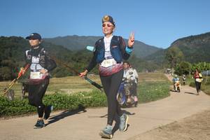 BIB: 2302
                            <button type="button" onclick="openModal(19263299)" class="btn btn-primary btn-sm float-right btn-popup" data-toggle="modal" data-target=".modal-high-quality">
                        <i class="fas fa-shopping-cart"></i> Add to Cart
                    </button>
                                            <button type="button" onclick="isThisMe(19263299, true)" class="btn btn-success btn-sm float-right btn-popup btn-isme hidden" data-toggle="tooltip" data-placement="bottom" title="นี่คือรูปของคุณใช่ไหม คลิกที่นี่เพื่อเอาเข้าอัลบั้ม">
                        <i class="fas fa-plus"></i> Add to album
                    </button>
                    <button type="button" onclick="isThisMe(19263299, false)" class="btn btn-warning btn-sm float-right btn-popup btn-isnotme hidden">
                        <i class="fas fa-ban"></i> Remove from album
                    </button>