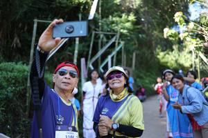 BIB: 1105
                            <button type="button" onclick="openModal(19269579)" class="btn btn-primary btn-sm float-right btn-popup" data-toggle="modal" data-target=".modal-high-quality">
                        <i class="fas fa-shopping-cart"></i> Add to Cart
                    </button>
                                            <button type="button" onclick="isThisMe(19269579, true)" class="btn btn-success btn-sm float-right btn-popup btn-isme hidden" data-toggle="tooltip" data-placement="bottom" title="นี่คือรูปของคุณใช่ไหม คลิกที่นี่เพื่อเอาเข้าอัลบั้ม">
                        <i class="fas fa-plus"></i> Add to album
                    </button>
                    <button type="button" onclick="isThisMe(19269579, false)" class="btn btn-warning btn-sm float-right btn-popup btn-isnotme hidden">
                        <i class="fas fa-ban"></i> Remove from album
                    </button>