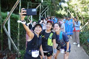 BIB: 1407, 405
                            <button type="button" onclick="openModal(19269404)" class="btn btn-primary btn-sm float-right btn-popup" data-toggle="modal" data-target=".modal-high-quality">
                        <i class="fas fa-shopping-cart"></i> Add to Cart
                    </button>
                                            <button type="button" onclick="isThisMe(19269404, true)" class="btn btn-success btn-sm float-right btn-popup btn-isme hidden" data-toggle="tooltip" data-placement="bottom" title="นี่คือรูปของคุณใช่ไหม คลิกที่นี่เพื่อเอาเข้าอัลบั้ม">
                        <i class="fas fa-plus"></i> Add to album
                    </button>
                    <button type="button" onclick="isThisMe(19269404, false)" class="btn btn-warning btn-sm float-right btn-popup btn-isnotme hidden">
                        <i class="fas fa-ban"></i> Remove from album
                    </button>