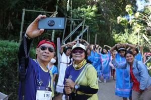 BIB: 1195
                            <button type="button" onclick="openModal(19269585)" class="btn btn-primary btn-sm float-right btn-popup" data-toggle="modal" data-target=".modal-high-quality">
                        <i class="fas fa-shopping-cart"></i> Add to Cart
                    </button>
                                            <button type="button" onclick="isThisMe(19269585, true)" class="btn btn-success btn-sm float-right btn-popup btn-isme hidden" data-toggle="tooltip" data-placement="bottom" title="นี่คือรูปของคุณใช่ไหม คลิกที่นี่เพื่อเอาเข้าอัลบั้ม">
                        <i class="fas fa-plus"></i> Add to album
                    </button>
                    <button type="button" onclick="isThisMe(19269585, false)" class="btn btn-warning btn-sm float-right btn-popup btn-isnotme hidden">
                        <i class="fas fa-ban"></i> Remove from album
                    </button>