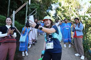 BIB: 3193
                            <button type="button" onclick="openModal(19269394)" class="btn btn-primary btn-sm float-right btn-popup" data-toggle="modal" data-target=".modal-high-quality">
                        <i class="fas fa-shopping-cart"></i> Add to Cart
                    </button>
                                            <button type="button" onclick="isThisMe(19269394, true)" class="btn btn-success btn-sm float-right btn-popup btn-isme hidden" data-toggle="tooltip" data-placement="bottom" title="นี่คือรูปของคุณใช่ไหม คลิกที่นี่เพื่อเอาเข้าอัลบั้ม">
                        <i class="fas fa-plus"></i> Add to album
                    </button>
                    <button type="button" onclick="isThisMe(19269394, false)" class="btn btn-warning btn-sm float-right btn-popup btn-isnotme hidden">
                        <i class="fas fa-ban"></i> Remove from album
                    </button>