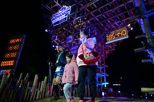 BIB: 18555, 000000, 385440, 2022
                            <button type="button" onclick="openModal(19097404)" class="btn btn-primary btn-sm float-right btn-popup" data-toggle="modal" data-target=".modal-high-quality">
                        <i class="fas fa-shopping-cart"></i> Add to Cart
                    </button>
                                            <button type="button" onclick="isThisMe(19097404, true)" class="btn btn-success btn-sm float-right btn-popup btn-isme hidden" data-toggle="tooltip" data-placement="bottom" title="นี่คือรูปของคุณใช่ไหม คลิกที่นี่เพื่อเอาเข้าอัลบั้ม">
                        <i class="fas fa-plus"></i> Add to album
                    </button>
                    <button type="button" onclick="isThisMe(19097404, false)" class="btn btn-warning btn-sm float-right btn-popup btn-isnotme hidden">
                        <i class="fas fa-ban"></i> Remove from album
                    </button>