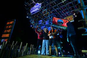 BIB: 1307, 181420, 000000, 9021, 2022
                            <button type="button" onclick="openModal(19094886)" class="btn btn-primary btn-sm float-right btn-popup" data-toggle="modal" data-target=".modal-high-quality">
                        <i class="fas fa-shopping-cart"></i> Add to Cart
                    </button>
                                            <button type="button" onclick="isThisMe(19094886, true)" class="btn btn-success btn-sm float-right btn-popup btn-isme hidden" data-toggle="tooltip" data-placement="bottom" title="นี่คือรูปของคุณใช่ไหม คลิกที่นี่เพื่อเอาเข้าอัลบั้ม">
                        <i class="fas fa-plus"></i> Add to album
                    </button>
                    <button type="button" onclick="isThisMe(19094886, false)" class="btn btn-warning btn-sm float-right btn-popup btn-isnotme hidden">
                        <i class="fas fa-ban"></i> Remove from album
                    </button>